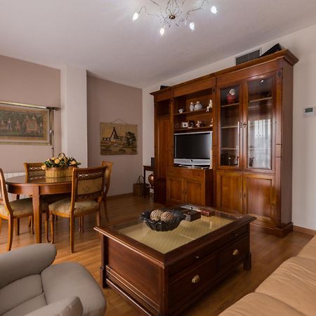 Gracia Suites - Centro Y Confort Con Parking Gratis Granada Buitenkant foto